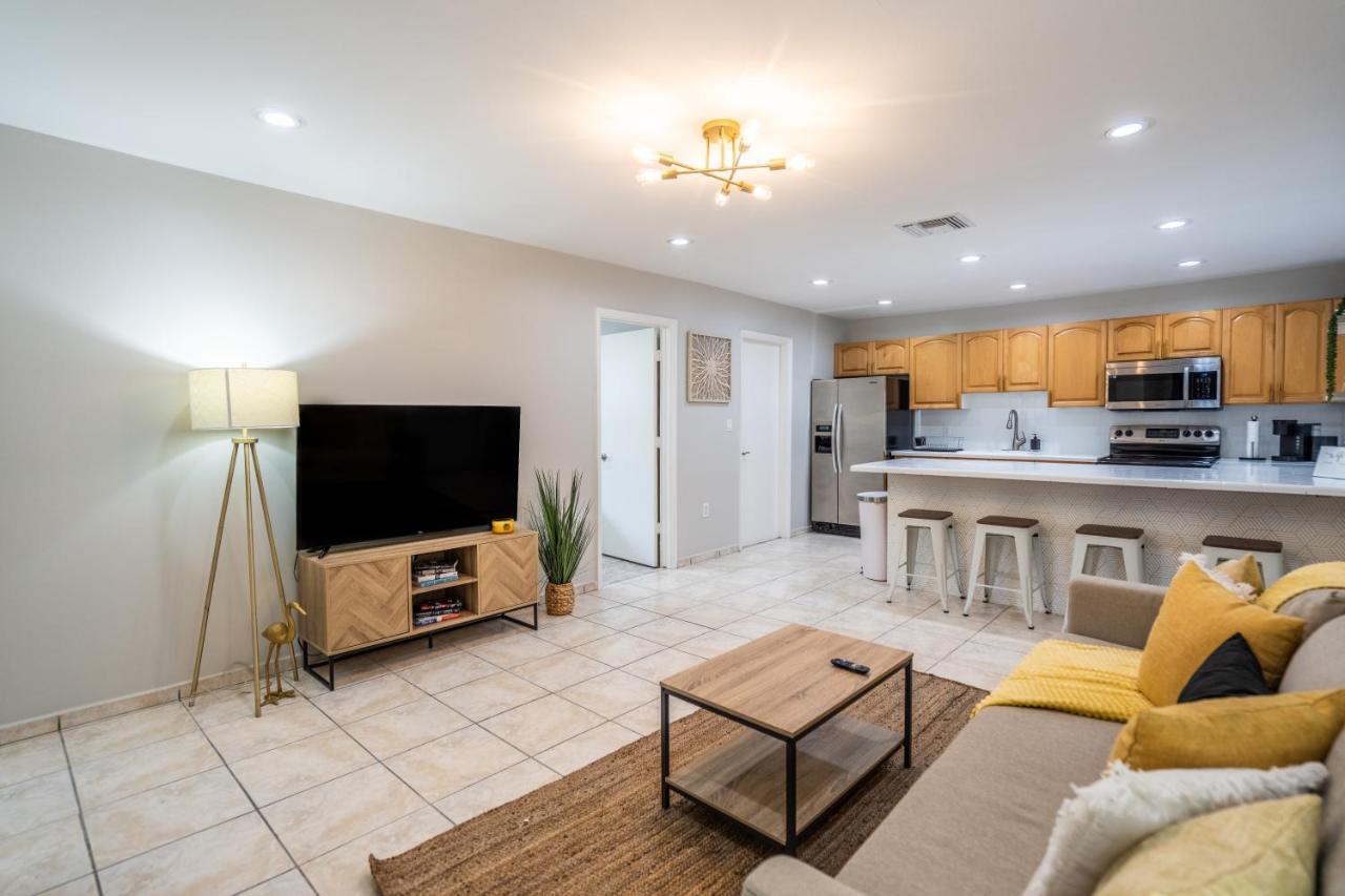 Appartamento Renovated 2 Bd W/ Private Parking, Gallery & W/d